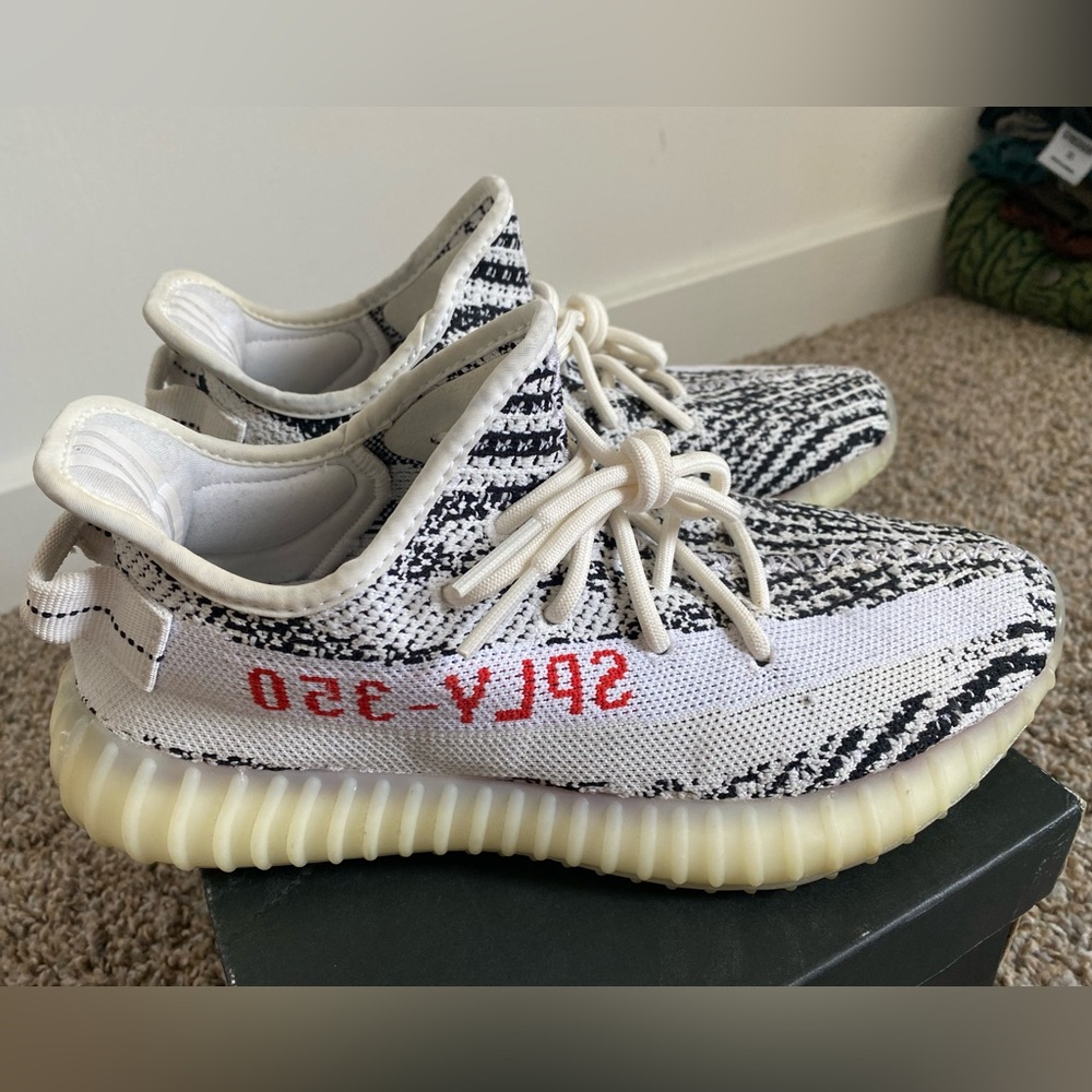 Yeezy Boost 350 V2 ‘Zebra’
